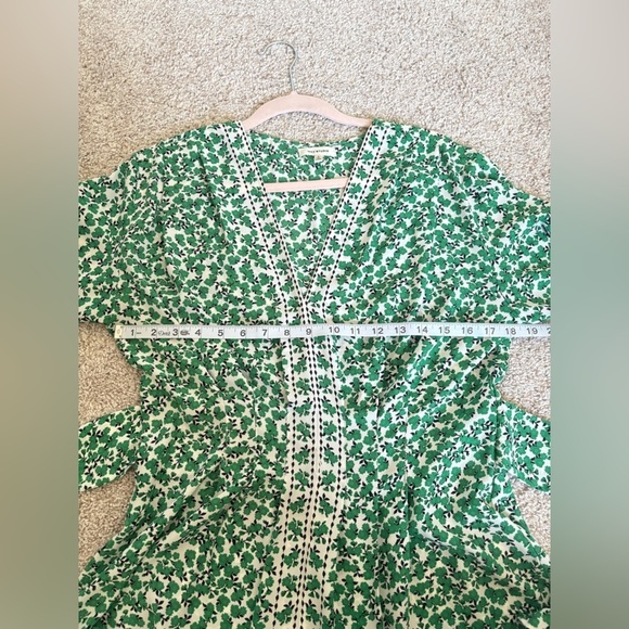 Green Floral Women's Top Max Studio Large NWOT - Picture 7 of 8